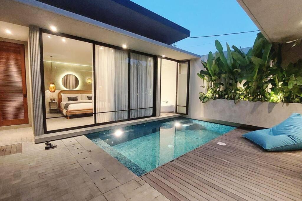 Akhila 1 - 1 Bedroom Modern Tropical Villa At The Heart Of Seminyak المظهر الخارجي الصورة